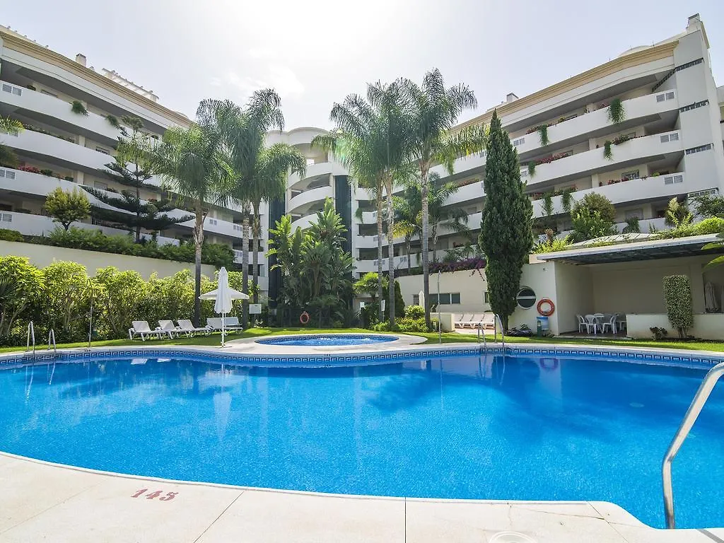 Urban Shopping Banus Appartement Marbella Spanje